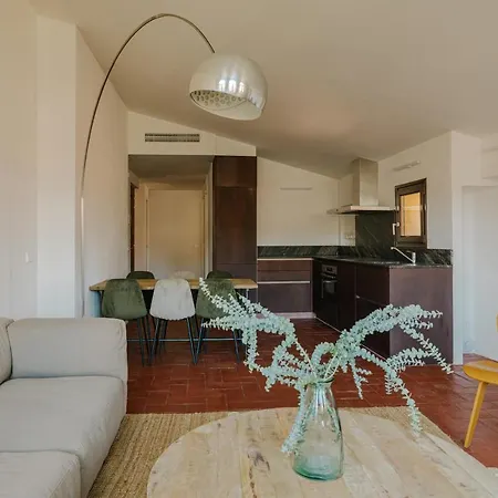 Flateli Santa Clara 31 Girona