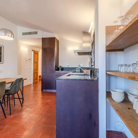 Flateli Santa Clara 31 * Gerona
